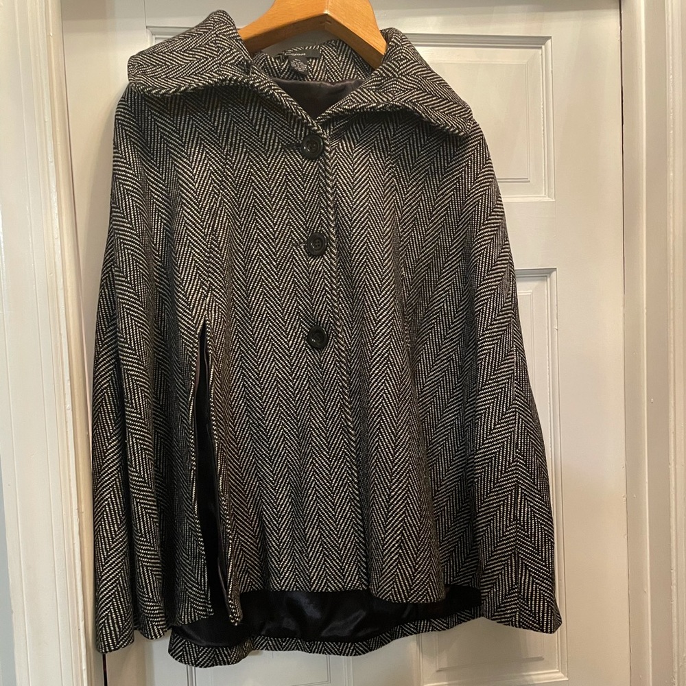 Women’s Cejon cape coat